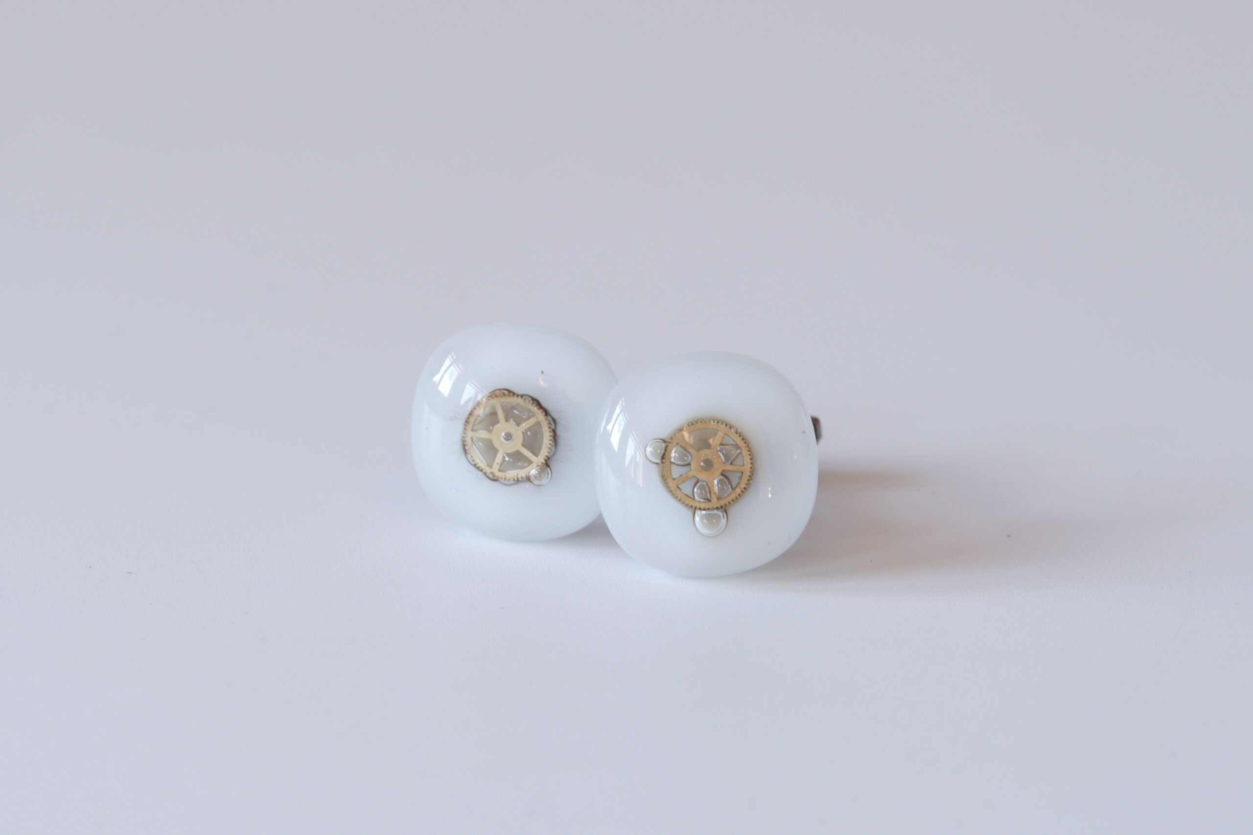 Manžetové knoflíčky Engineer white & brass